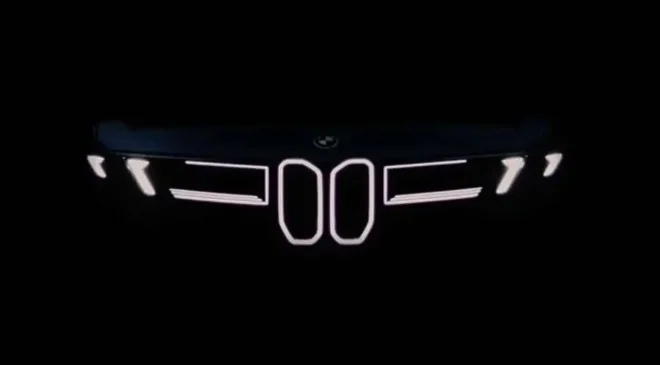 BMW iX3 Yeni Elektrikli SUV, 800V Teknoloji ile Rekor Menzil ve Yüksek Performans