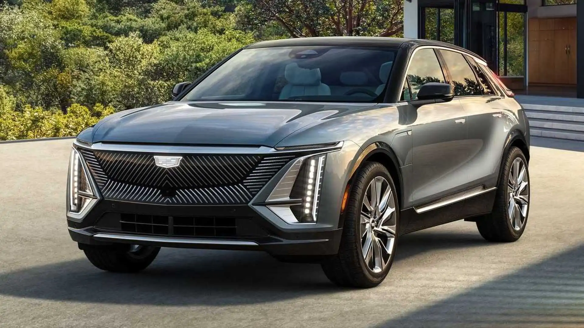 Cadillac Lyriq, seri üretim versiyonuyla karşımızda