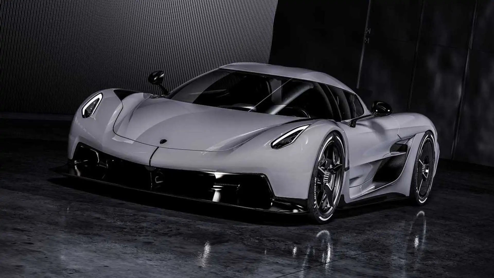 Koenigsegg gelmiş geçmiş en hızlı modeli Jesko Absolut'u tanıttı