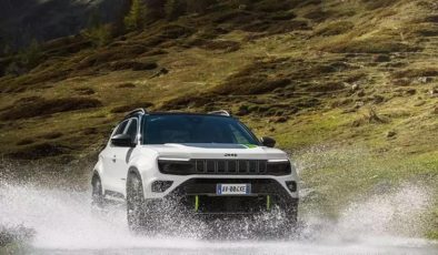 Jeep Avenger 4xe Türkiye Lansmanıyla Elektrikli SUV’lerde Zirveye Oturdu