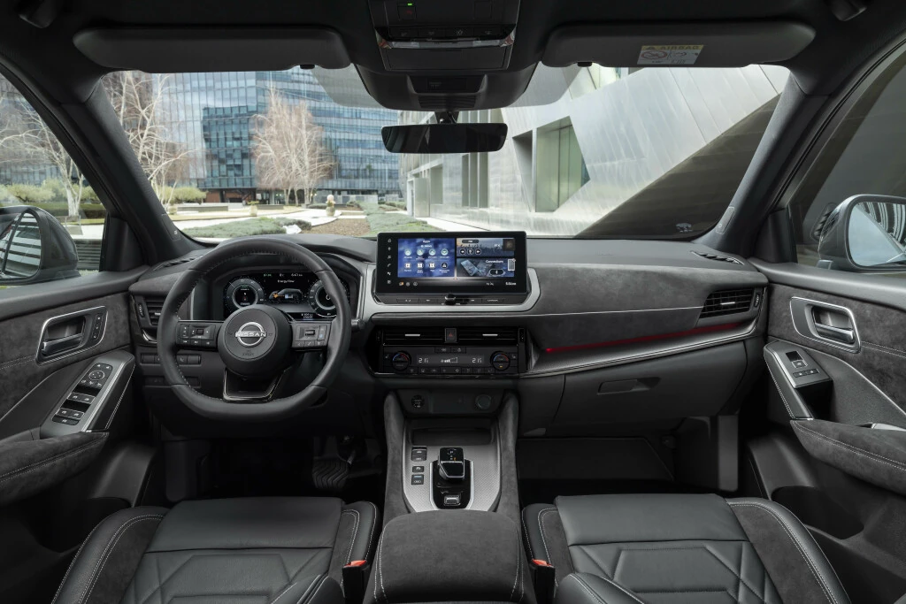 Nissan Qashqai 1.3 DIG-T MHEV 158HP SKYPACK CVT | LenaCars