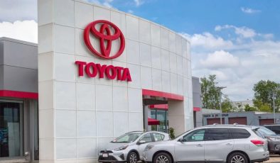 Toyota’nın Gizli Tehlikesi, 591 Bin Araçta Gösterge Paneli Hatası Hayati Uyarıları Saklıyor!