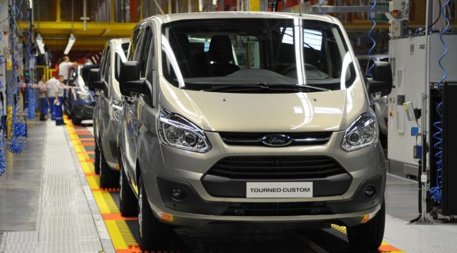 Transit Tutkunları Buluştu, Ford, 201 Araçlık Konvoyla Tarihe Geçti!