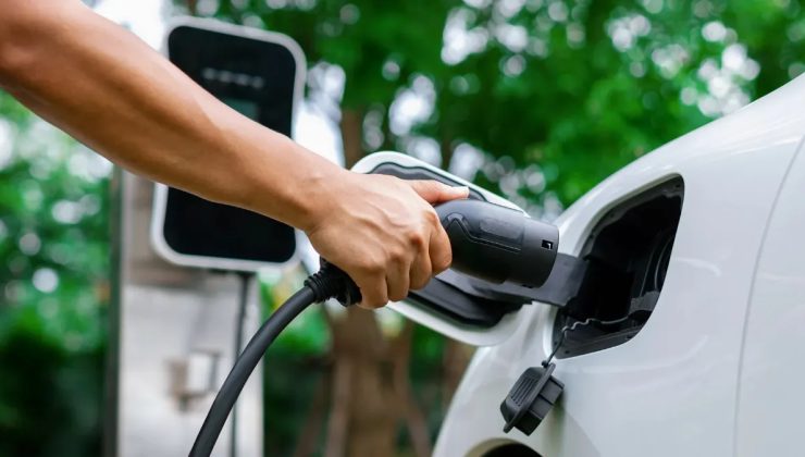 Türkiye’de Elektrikli Araç Değişimi, DC Şarj Soketleri Rekor Kırıyor, Yeşil Enerji Zirvede!
