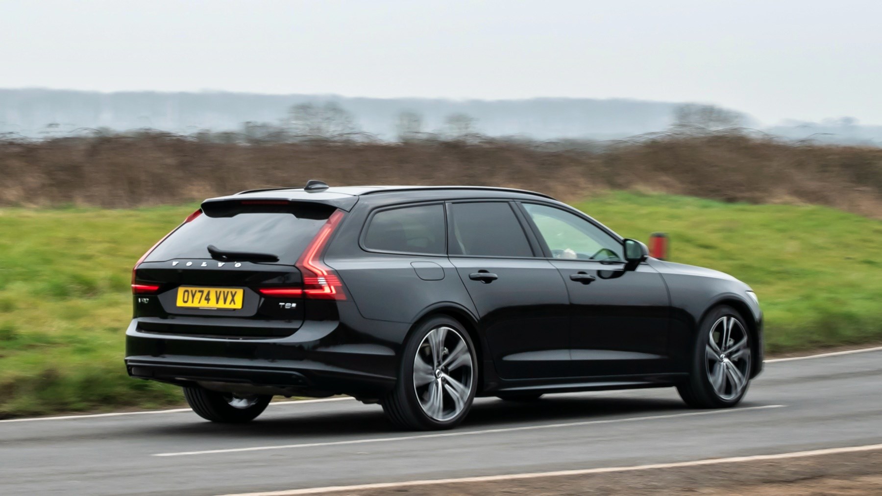 Volvo V90 (2025) review: dead on arrival?