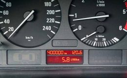 400.000 Kilometreyi Aşan, Dayanıklılıklarıyla Yollara Meydan Okuyan Efsane 7 Otomobil Markası