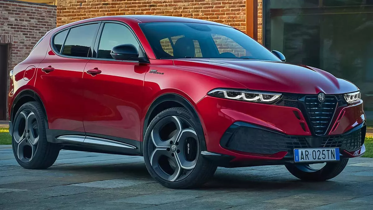 Alfa Romeo Tonale 2026, Türkiye’ye Gelen Yeni Makyajlı C-SUV ile Güç ve Şıklık Bir Arada