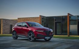 Alfa Romeo Tonale Yenilendi, Kompakt SUV’da Spor ve Lüksün Sınırları Zorlanıyor