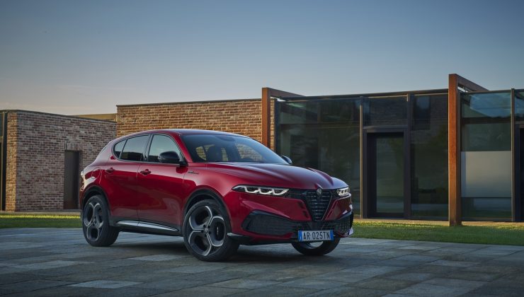 Alfa Romeo Tonale Yenilendi, Kompakt SUV’da Spor ve Lüksün Sınırları Zorlanıyor