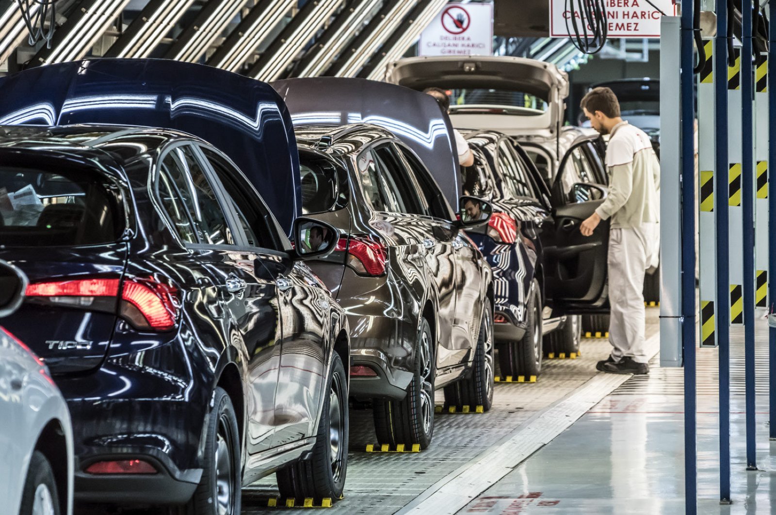 Türkiye'deki Otomobil Fabrikaları - arabam.com