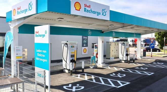 Benzinden Elektriğe Geçiş Başladı, 2030’a Kadar 100 Bin Şarj Noktası İçin Devler Cephede!