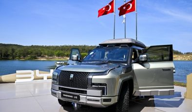 BYD YANGWANG Türkiye’de İlk Kez Sahne Alıyor, U8 ve U9’un 1000 km Menzi̇li ve Yüzme Kabiliyeti Şok Edecek!