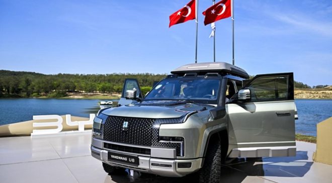 BYD YANGWANG Türkiye’de İlk Kez Sahne Alıyor, U8 ve U9’un 1000 km Menzi̇li ve Yüzme Kabiliyeti Şok Edecek!