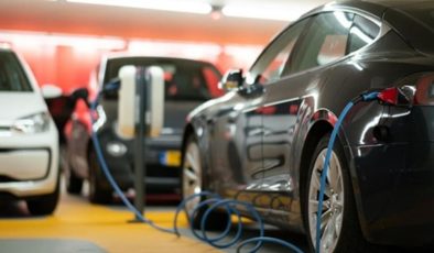 Dünyada Elektrikli Araç Patlaması, Satışlar İlk Kez 2 Milyonu Aştı, Otomotiv Tarihi Yeniden Yazılıyor!