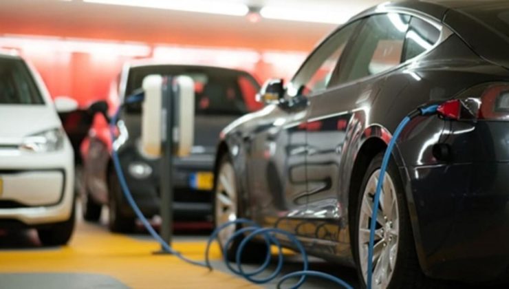 Dünyada Elektrikli Araç Patlaması, Satışlar İlk Kez 2 Milyonu Aştı, Otomotiv Tarihi Yeniden Yazılıyor!