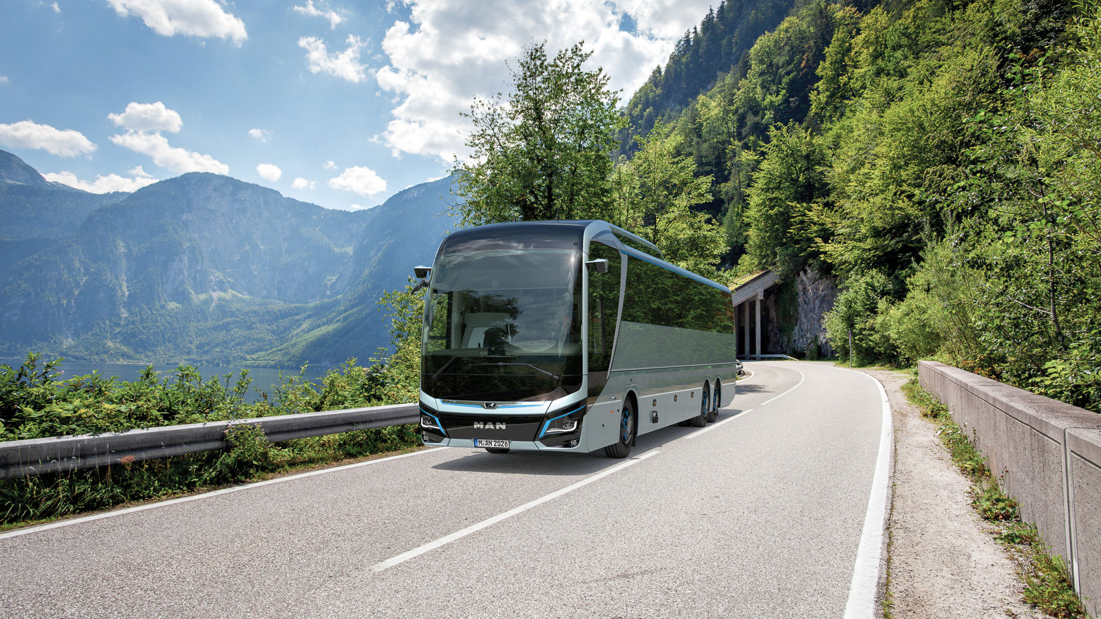 MAN Lion's Coach E – Tamamen elektrikli seyahat otobüs | MAN
