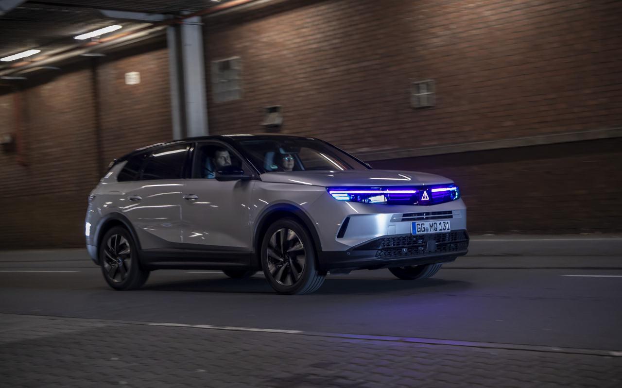 Opel’in Yapay Zekâ Destekli Farları, Otonom Araçlarda Yeni Bir Çağ Başlatıyor! 4 Otomobil Haberleri Auto News