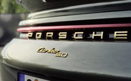 Porsche Şaşırtan Karar, Dev Zarar Sonrası Elektrikli Geleceğe Fren!
