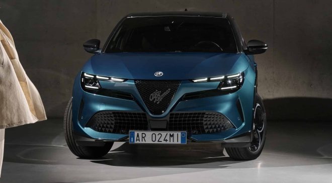 Şehirde Çevik, Yolda Güçlü, Alfa Romeo Junior Kompakt SUV Türkiye’ye Girdi!