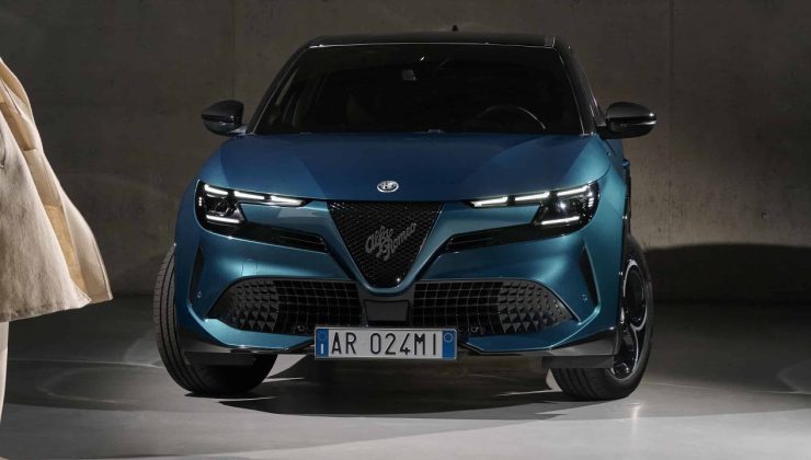 Şehirde Çevik, Yolda Güçlü, Alfa Romeo Junior Kompakt SUV Türkiye’ye Girdi!