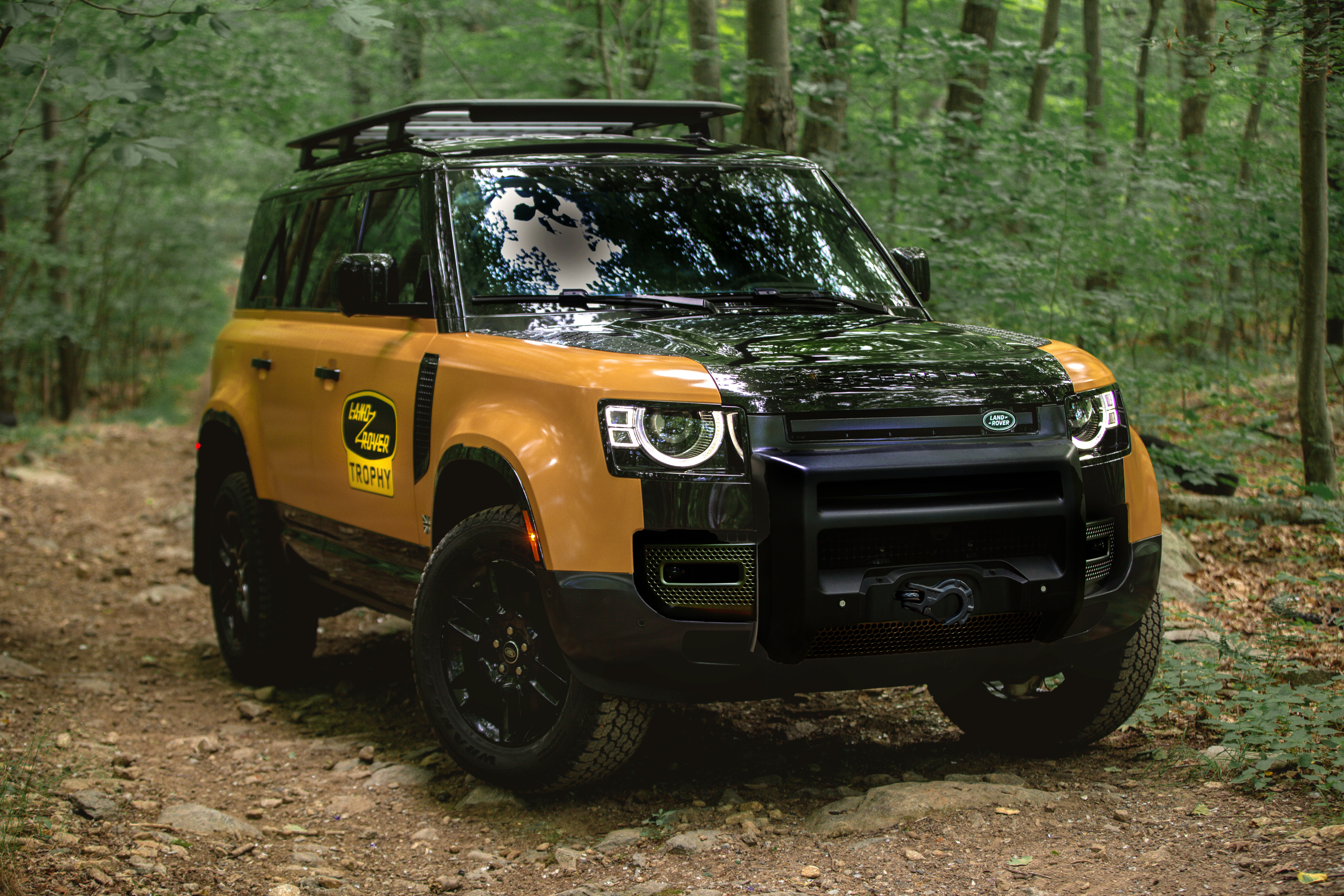 LAND ROVER ANNOUNCES EXCLUSIVE LAND ROVER DEFENDER TROPHY EDITION WITH  ADVENTURE COMPETITION EXPERIENCE | Land Rover Media Newsroom