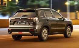 Suzuki S-Cross Fiyatları Dibe Vurdu, Hibrit SUV Sahibi Olmak İsteyenler İçin Ekim Sürprizi!