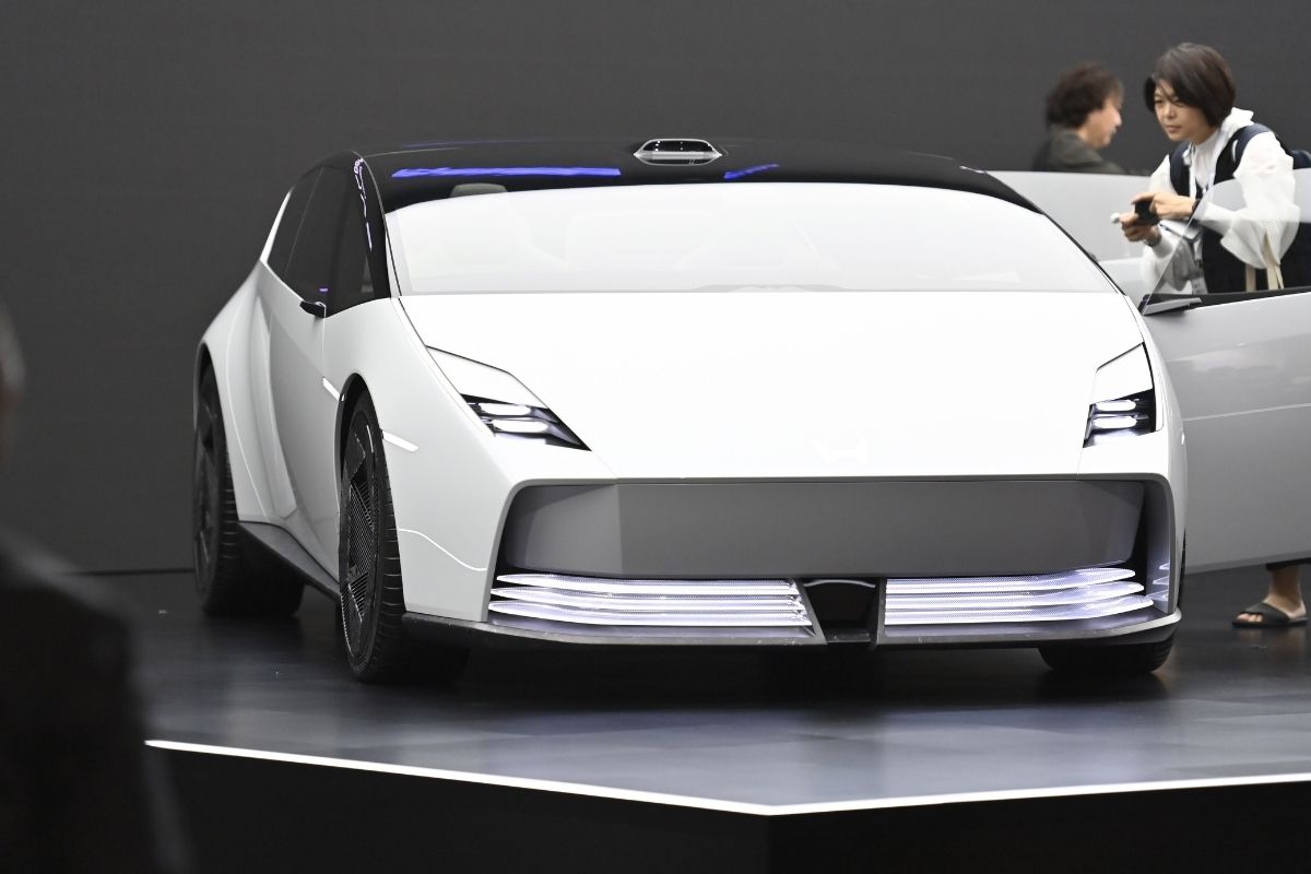 Tokyo’da Geleceğin Otomobilleri Sahneye Çıkıyor, Japan Mobility Show’da Şaşırtan Yenilikler!