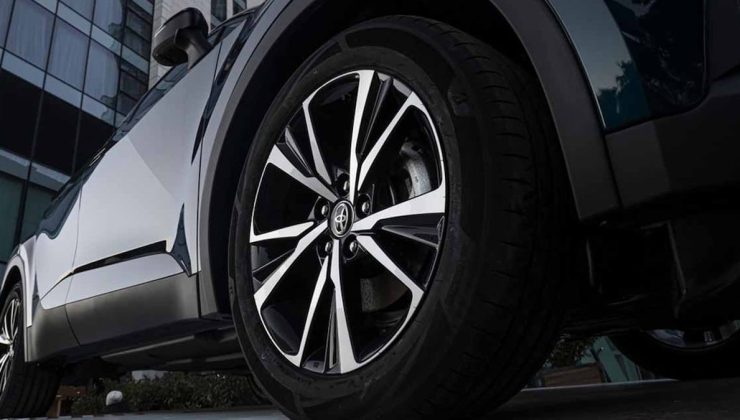 Toyota 2027’de Elektrikli Araçları Baştan Yazıyor, Katı Hal Bataryalarla Sınırları Aşıyor!