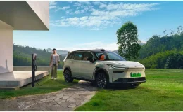 Toyota bZ3X RHD, Şehir Sokaklarını Sarsacak Elektrikli SUV’te Gizli Teknoloji Açığa Çıkıyor!