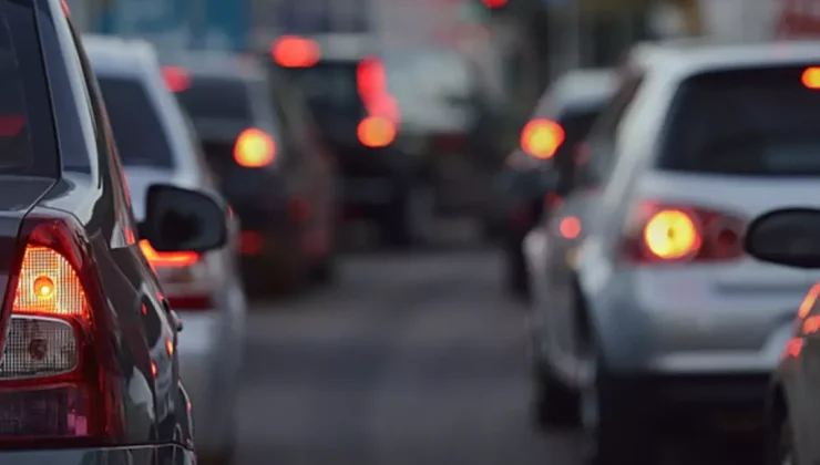 Ehliyeti Yenilemeyenler Dikkat! 12.978 TL Ceza ve Sigorta İptali Kapıda