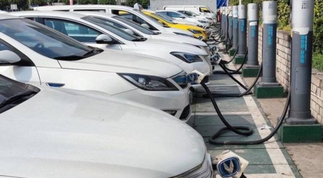 Elektrikli Araçlara Şok Vergi! 2028’de Kilometre Başına Ücret Dönemi Başlıyor, EV Sahiplerine Büyük Darbe Mi?