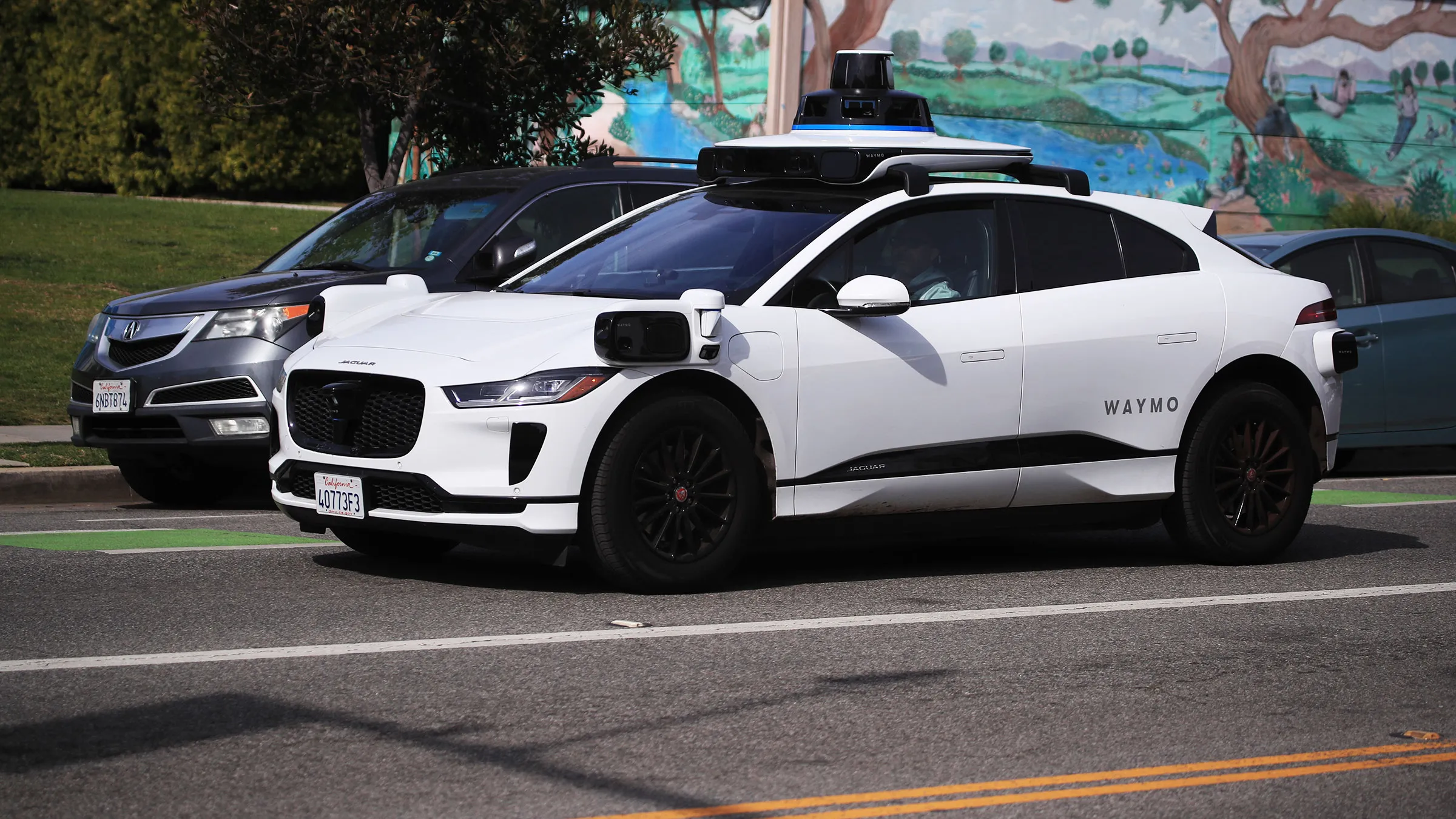 Haftada 250 Bin Sürücüsüz Yolculuk! Baidu Apollo Go’nun Arkasındaki Sır Ne? 4 Otonom taksi hizmeti veren Waymo, 5.6 milyar dolar yatırım aldı - Swipeline