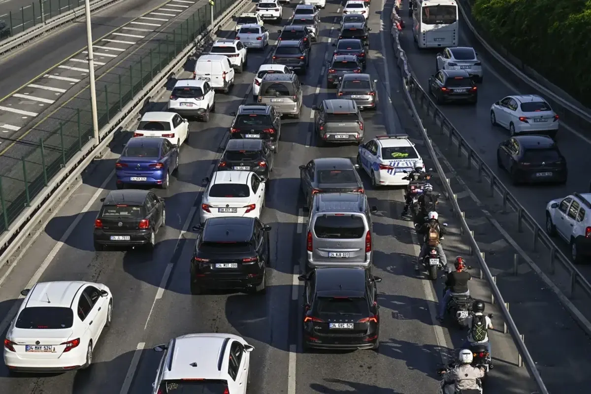 İstanbul trafiğinde kritik düzenleme! 84 noktada hız limitleri değişiyor -  Haberler