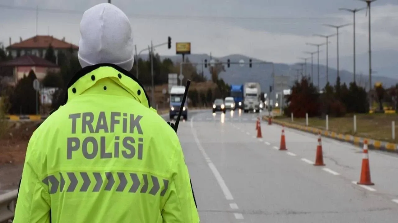 Trafik kurallarında neler değişti? Yeni yürürlüğe giren trafik kuralları  2025 - Maraş Haberleri – K.Maraş & Kahramanmaraş Güncel Haber