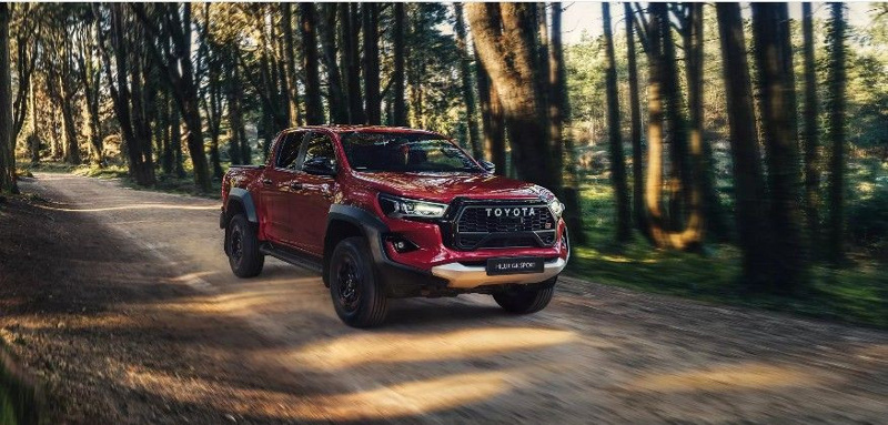 Kasım Fırtınası Toyota’dan, Hilux’un Yeni Fiyatları Arazi Tutkunlarını Şaşırtacak! 3 Otomobil Haber En Güncel Otomobil Haberleri, Test Sürüşleri ve Otomotiv Dünyasından Son Gelişmeler