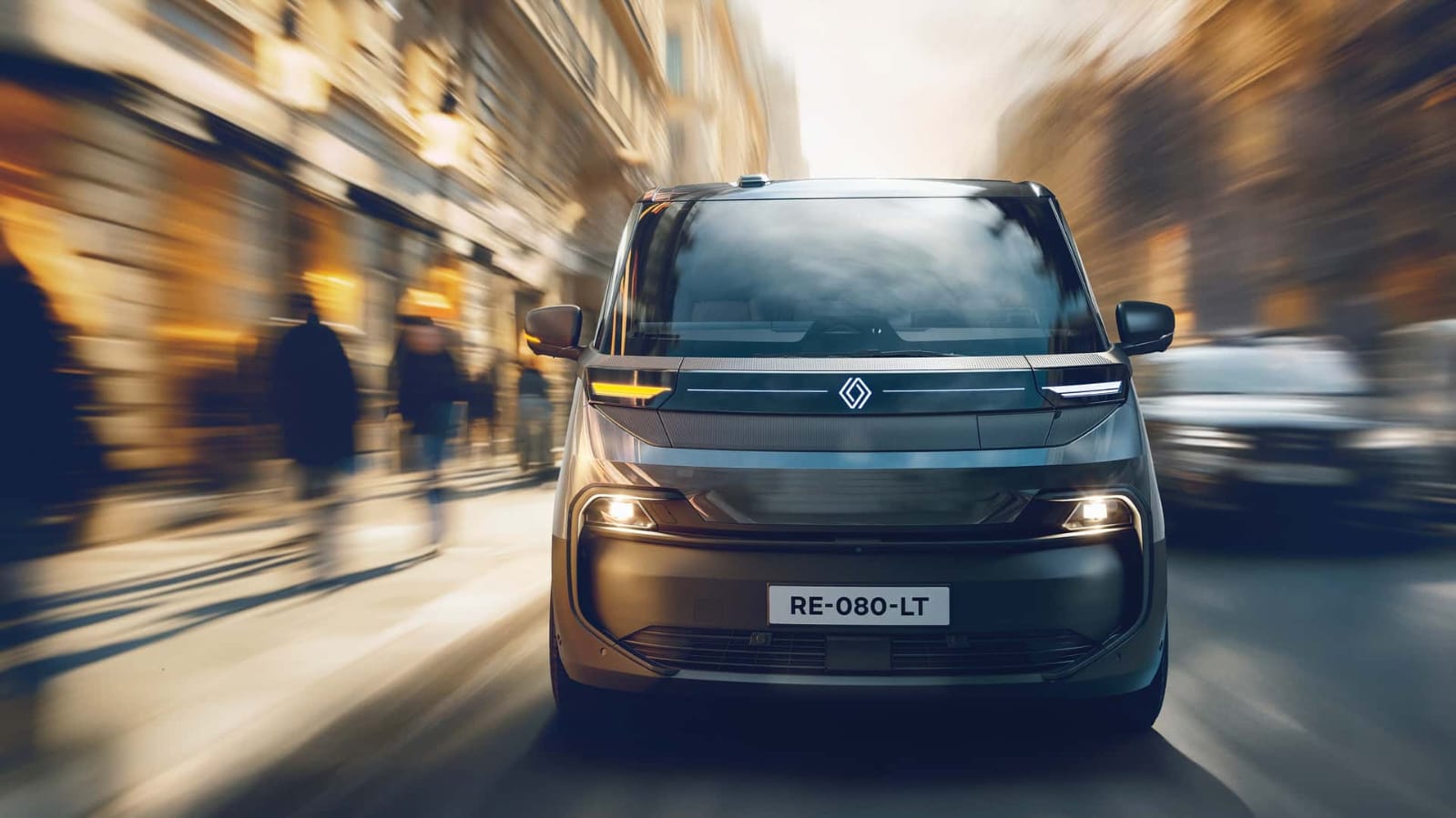 Renault Trafic E-Tech Electric, Bu Van 20 Dakikada 260 Km Menzil Kazanıyor! Türkiye’ye Gelirse Nasıl Bir Etki Yaratır? 3 Otomobil Haber En Güncel Otomobil Haberleri, Test Sürüşleri ve Otomotiv Dünyasından Son Gelişmeler