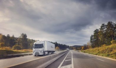 Renault’dan 600 km Tek Şarjla Türkiye Yollarını Değiştirecek Elektrikli Tır!
