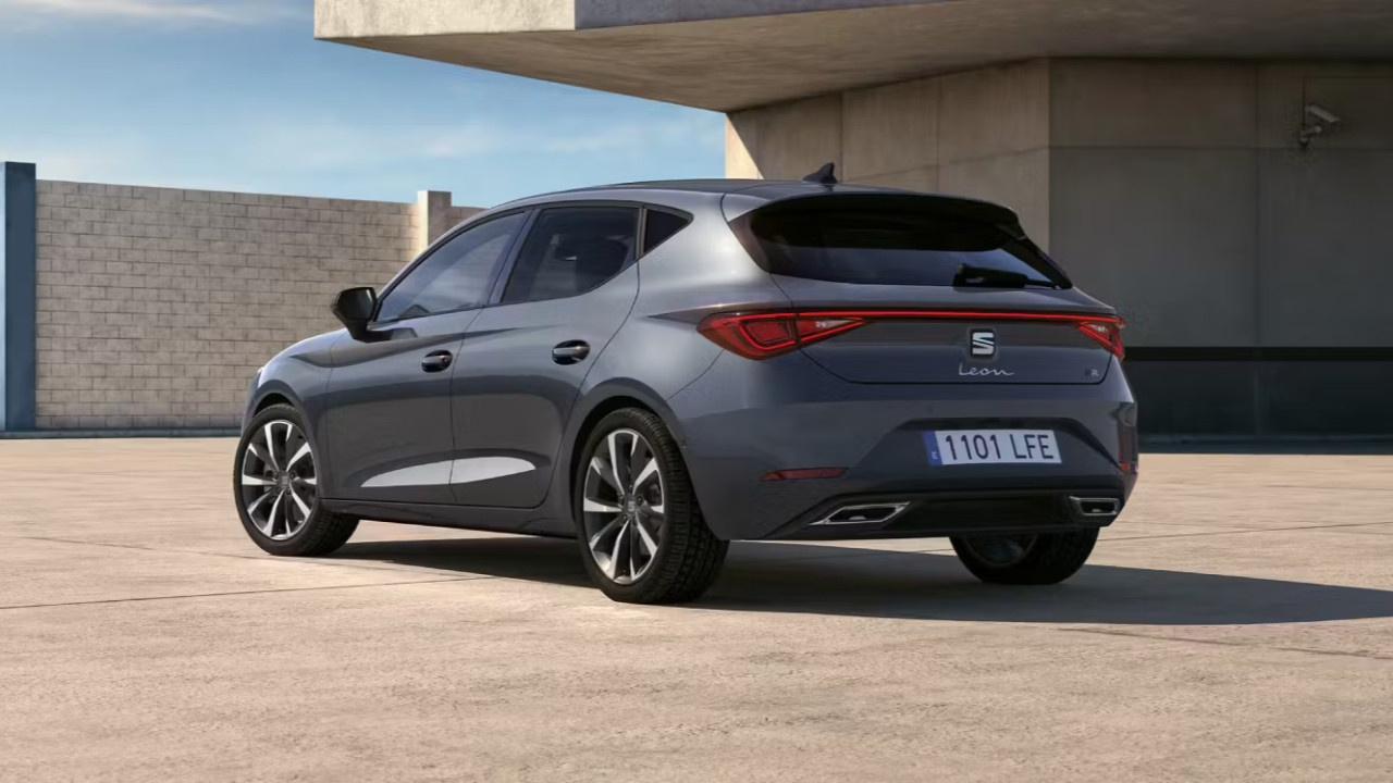 Seat Leon 2025’te Şok Fiyat İndirimi! Hibrit Versiyonuyla C Segmentinde Rakipsiz!