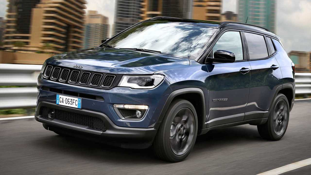 Şehir SUV’sinde Şok Kasım Fırsatı, Jeep Compass e-Hybrid’i Dacia Fiyatına Almak Mümkün!