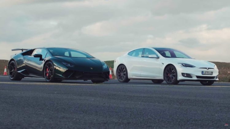 En güçlü Tesla Model S drag yarışında Lamborghini Huracan ile karşılaştı