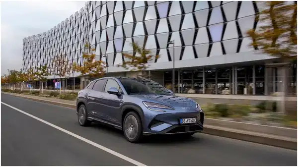 Tesla’yı Unutturacak Elektrikli Canavar! 20 Dakikada Şarj, 500 KM Menzil, Fiyatı İse Sizi Şok Edecek 4 Otomobil Haber En Güncel Otomobil Haberleri, Test Sürüşleri ve Otomotiv Dünyasından Son Gelişmeler