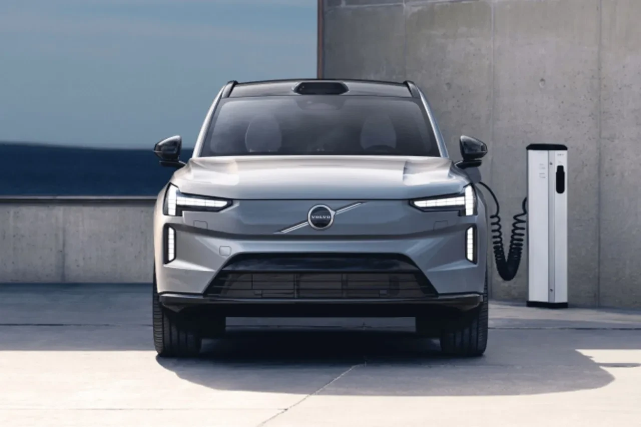 Volvo yeni çıkacak araçlarında önemli bir güvenlik özelliğine yer  vermeyecek | TGRT Haber