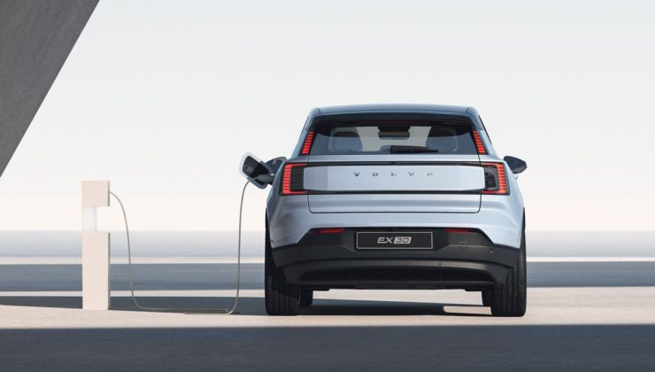 Volvo EX30 Yıl Sonu Fırsatı, 475 km Menzil ve 6.5 Saniyede 0-100 ile Elektrikli SUV’da Şok Fiyat!